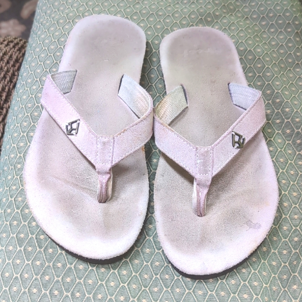 Reef Sandals 🩷 Size 8
